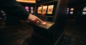 100 free spins casino i sverige 2026 – lagliga erbjudanden & villkor